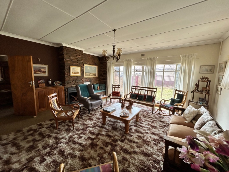 4 Bedroom Property for Sale in Hospitaalheuwel Free State